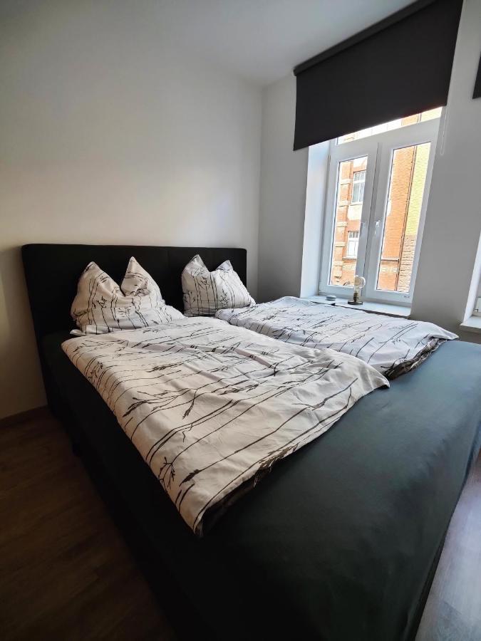 Neu Sanierte Wohnung Mit Balkon Und Stellplatz Erfurt Esterno foto