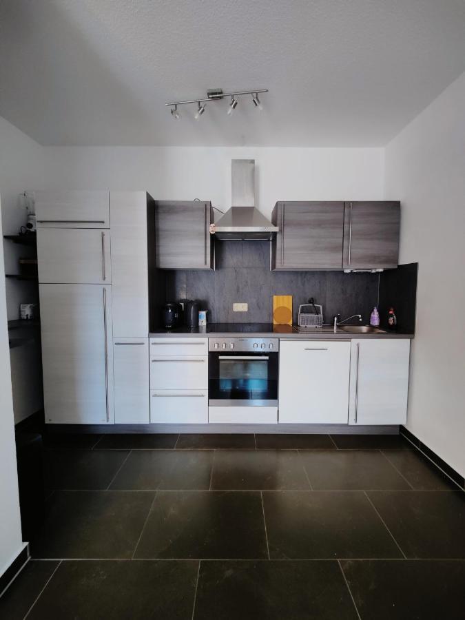 Neu Sanierte Wohnung Mit Balkon Und Stellplatz Erfurt Esterno foto